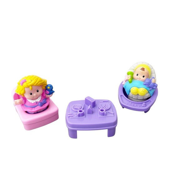 Little People Other - Vintage Fisher Price Little People 5 Piece Baby & Sarah Lynn